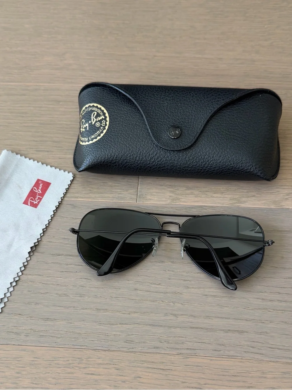 Ray-Ban Aviator Sunglasses in Black - Picture 2 of 2
